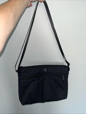 lululemon all set bucket bag Dash Day 6.5L (Black) Fashion Water Bottle ✨ 𝐋𝐮𝐥𝐮𝐥𝐞𝐦𝐨𝐧 𝐂𝐨𝐧𝐯𝐞𝐫𝐭𝐢𝐛𝐥𝐞 𝐃𝐫𝐚𝐰𝐬𝐭𝐫𝐢𝐧𝐠 𝐁𝐮𝐜𝐤𝐞𝐭